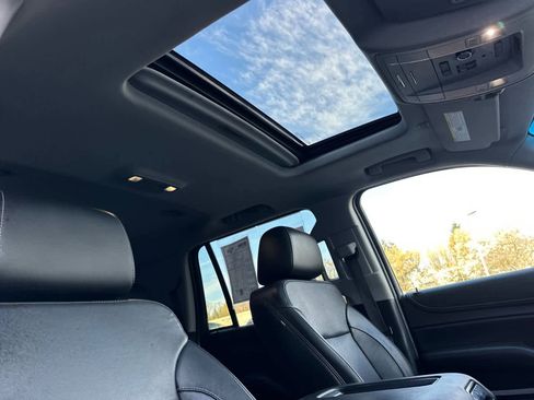 Used 2019 GMC Yukon SLT AWD/4WD image 18