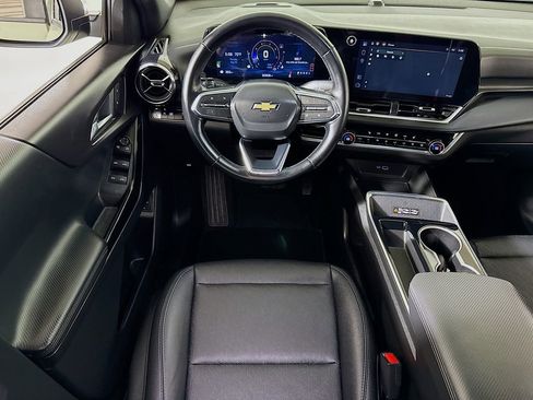 Used 2025 Chevrolet Equinox LT w/ Convenience Package II FWD image 20