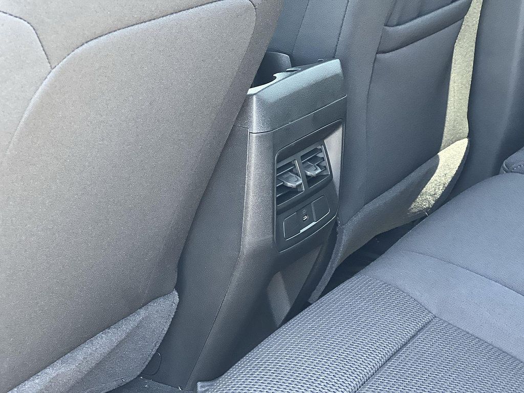 New 2026 GMC Canyon Elevation w/ Technology Package AWD/4WD image 25