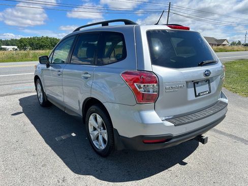 Used 2015 Subaru Forester 2.5i Premium w/ All-Weather Package AWD/4WD image 8