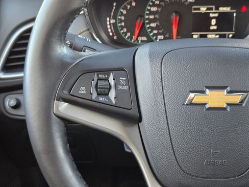 Certified 2022 Chevrolet Trax LT w/ LT Convenience Package image 23