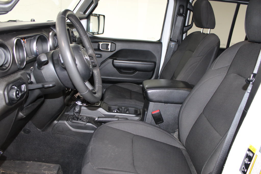 Used 2023 Jeep Gladiator Sport AWD/4WD image 14