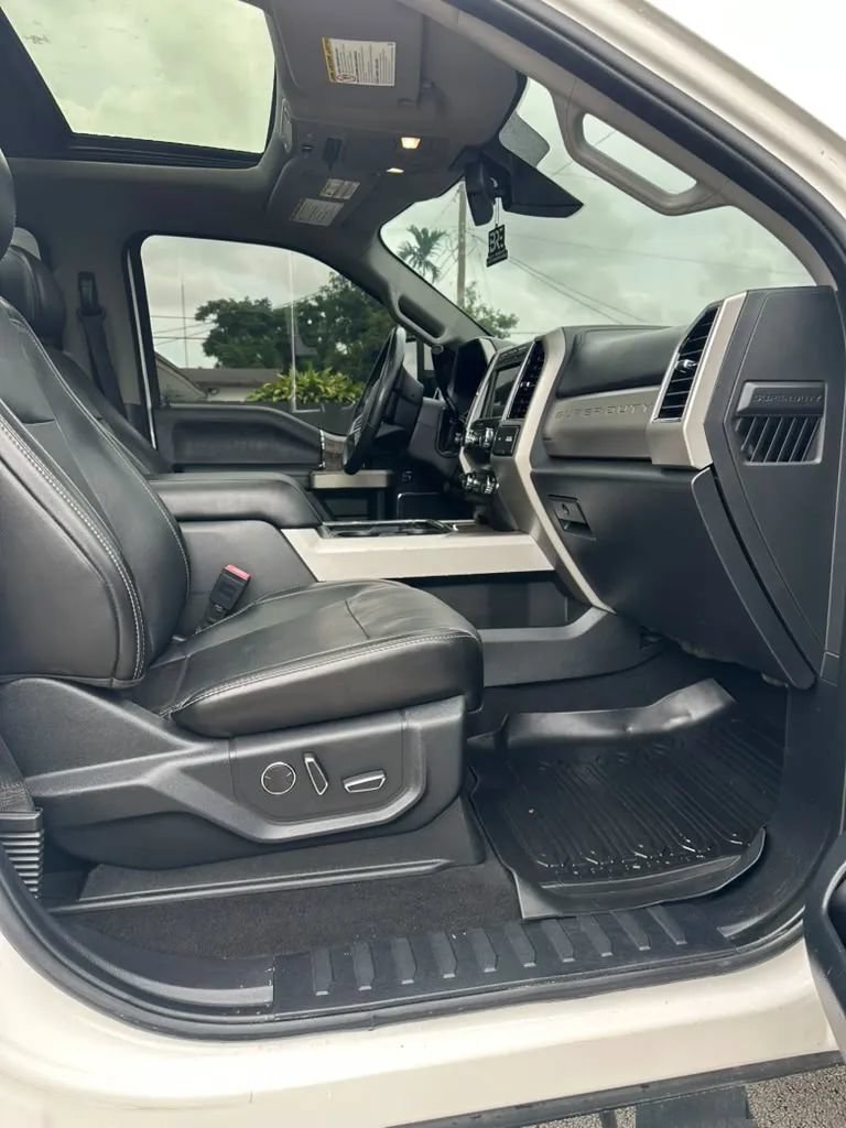 Used 2019 Ford F250 Lariat w/ Lariat Ultimate Package AWD/4WD image 12