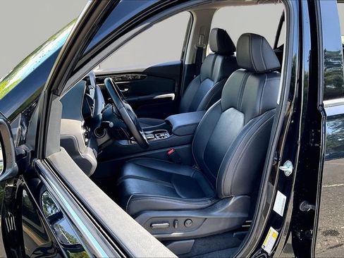 Used 2024 Honda Pilot Touring image 17
