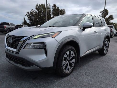 Certified 2023 Nissan Rogue SV FWD image 9