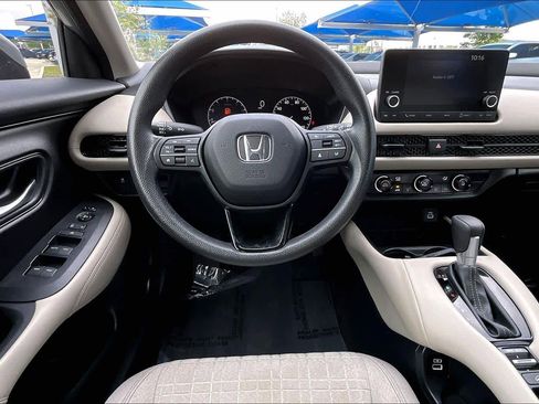 Used 2023 Honda HR-V LX image 6