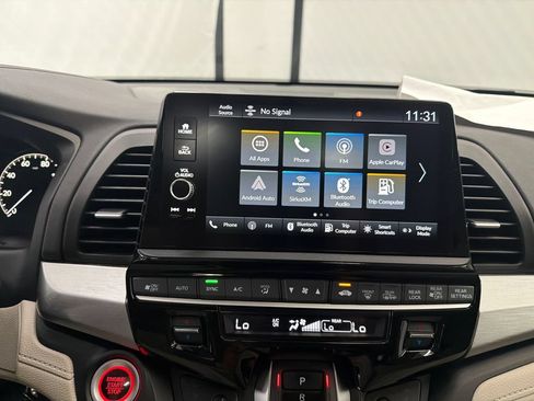 Used 2025 Honda Odyssey EX-L image 30
