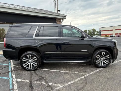 Used 2017 GMC Yukon Denali w/ Open Road Package AWD/4WD image 7