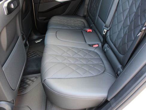 New 2026 BMW X5 xDrive50e w/ M Sport Package image 23