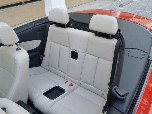 Used 2012 BMW 135i Convertible image 14