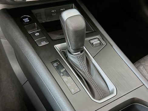 Used 2025 Nissan Kicks SV FWD image 23