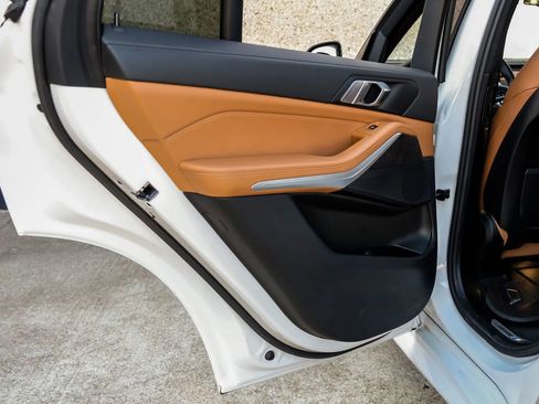 Used 2022 BMW X5 sDrive40i w/ M Sport Package image 47