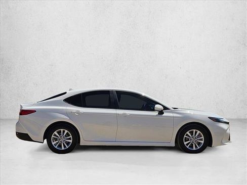 Used 2025 Toyota Camry LE FWD image 4