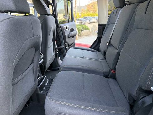 Used 2025 Jeep Wrangler Unlimited Sahara w/ Safety Group AWD/4WD image 23