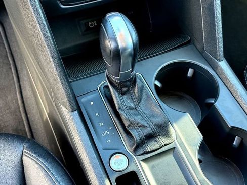 Used 2019 Volkswagen Atlas SE image 18