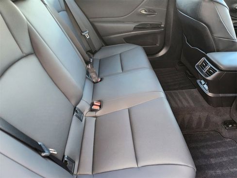 Used 2023 Lexus ES 250 w/ Premium Package image 31