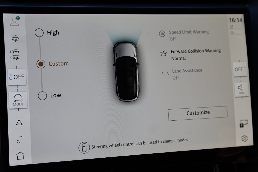 New 2026 Land Rover Range Rover Velar S AWD/4WD image 23