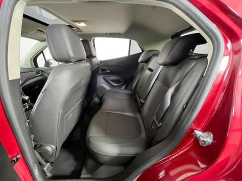 Used 2020 Buick Encore Preferred image 23