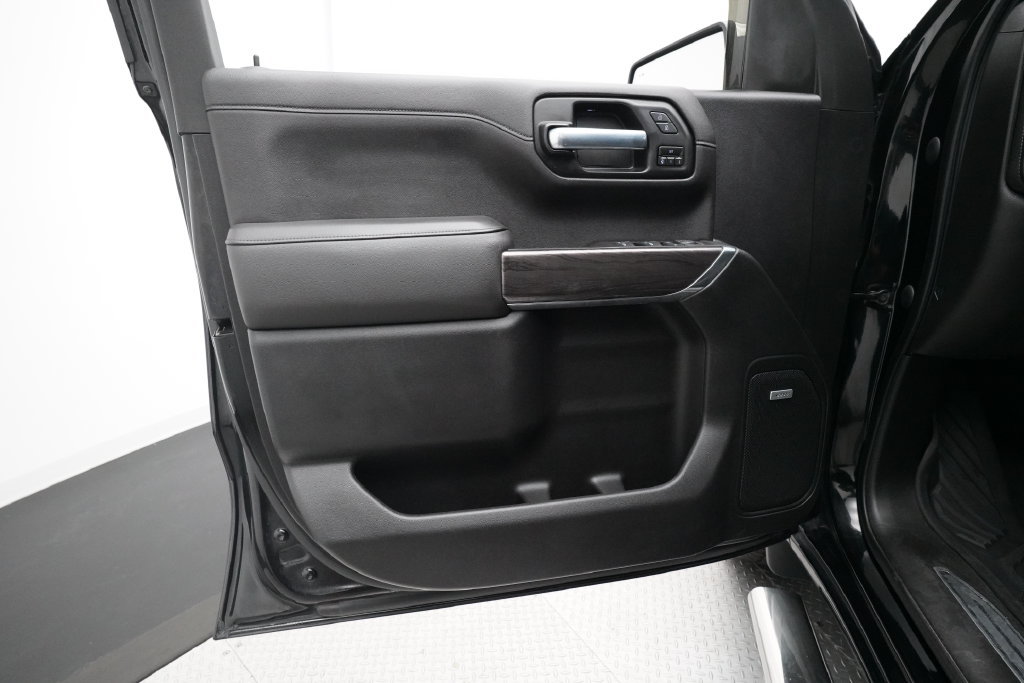 Used 2021 Chevrolet Silverado 1500 LTZ w/ LTZ Premium Package AWD/4WD image 25