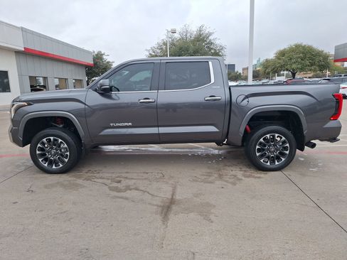 Used 2025 Toyota Tundra Limited image 3