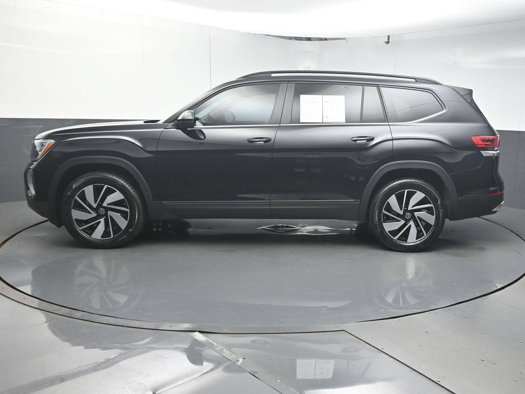 Used 2026 Volkswagen Atlas SE FWD image 5