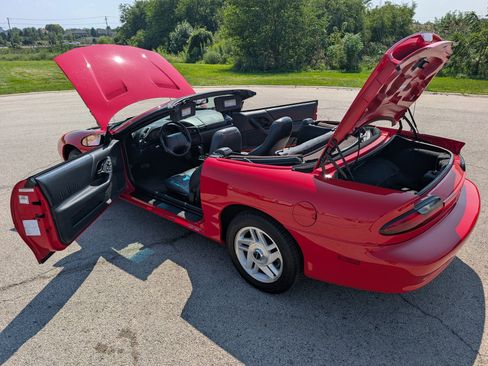Used 1994 Chevrolet Camaro Z28 RWD image 53