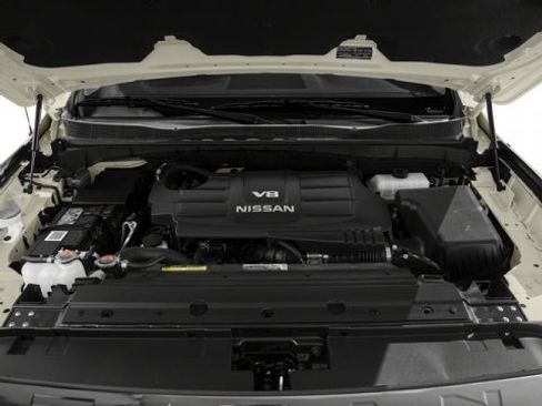Certified 2017 Nissan Titan Platinum Reserve image 15
