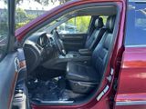 Used 2012 Jeep Grand Cherokee Limited image 2