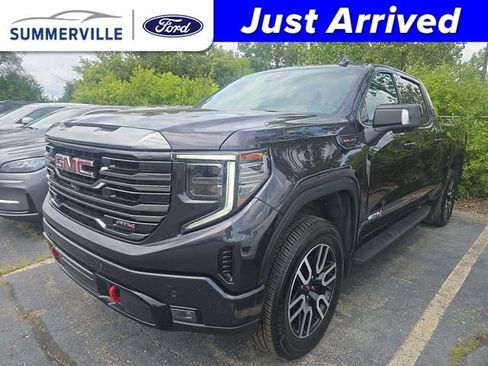 Used 2023 GMC Sierra 1500 AT4 w/ AT4 Premium Package AWD/4WD image 1