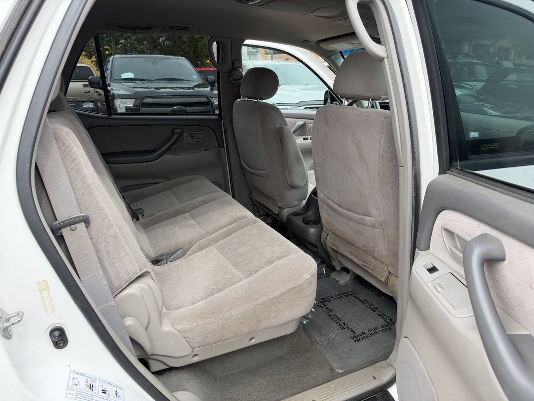Used 2003 Toyota Sequoia SR5 AWD/4WD image 24