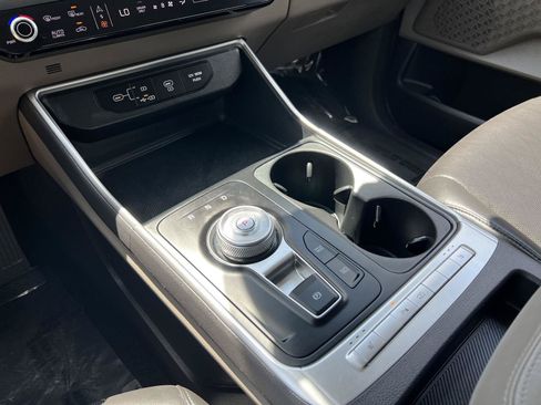 Used 2026 Kia Carnival LXS FWD image 37