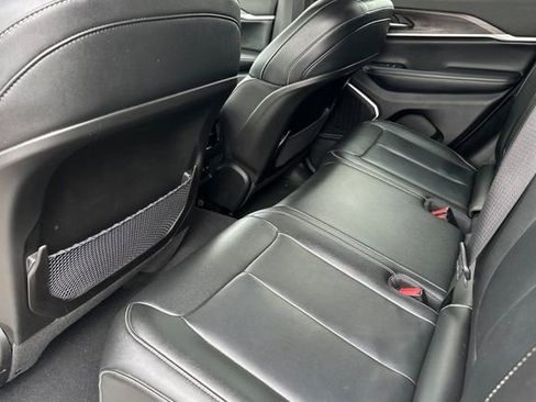 Certified 2022 Jeep Grand Cherokee Limited 4xe w/ MOPAR Finishing Package AWD/4WD image 12