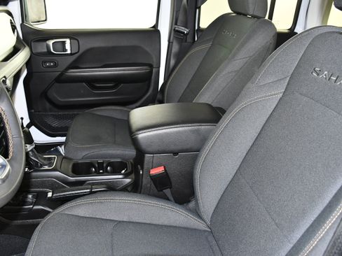 Used 2024 Jeep Wrangler Unlimited Sahara AWD/4WD image 37
