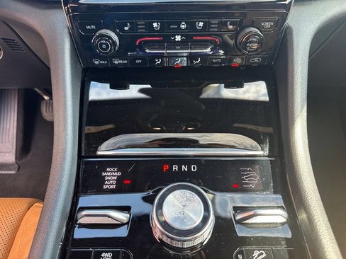Used 2024 Jeep Grand Cherokee L Summit w/ High Altitude Package AWD/4WD image 44