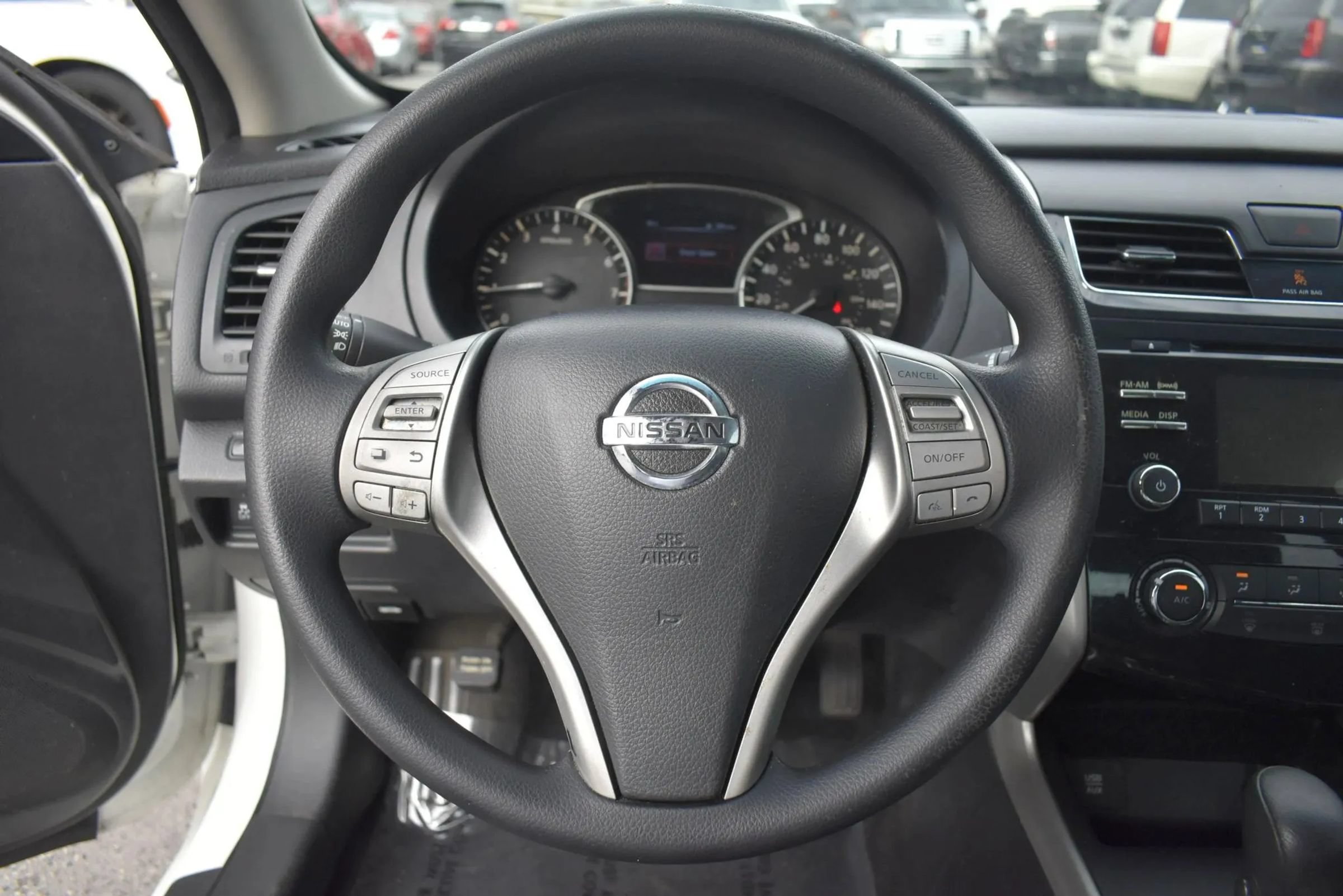 Used 2015 Nissan Altima 2.5 S w/ Power Driver Seat Package FWD image 19