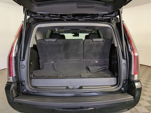 Used 2017 Cadillac Escalade Premium Luxury w/ LPO, Radiant Package image 16