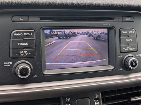 Used 2016 Kia Optima LX w/ Option Group 014 FWD image 11