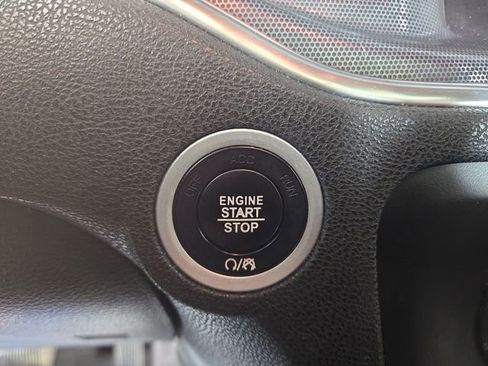 Used 2017 Dodge Charger SXT w/ AWD Plus Group image 27