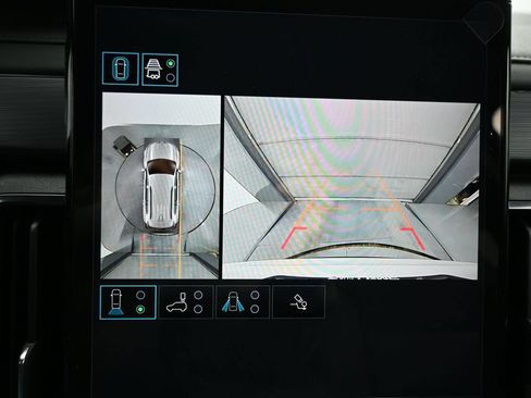 New 2026 GMC Acadia AT4 w/ Luxury Package AWD/4WD image 16