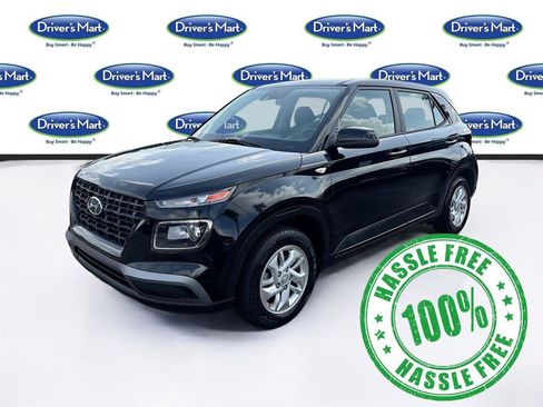 Used 2021 Hyundai Venue SE FWD image 3