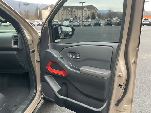 Used 2022 Nissan Frontier PRO-4X w/ Off-Road Protection Package image 22