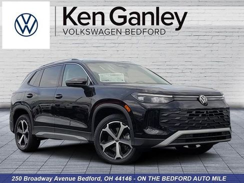 New 2026 Volkswagen Tiguan SE AWD/4WD image 1