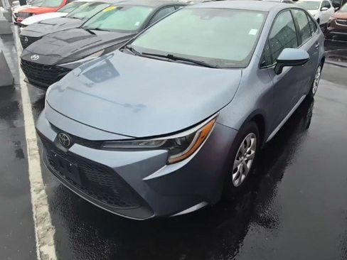 Used 2022 Toyota Corolla LE image 1