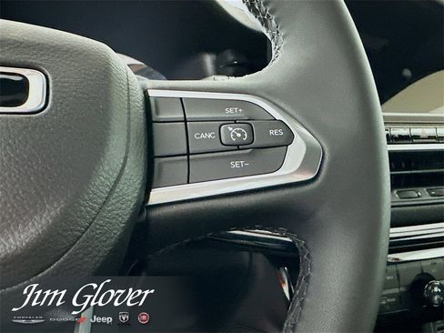 New 2026 Jeep Compass Latitude image 28