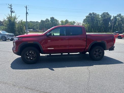 Used 2025 GMC Canyon Elevation w/ Convenience Package RWD image 3