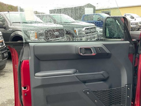 Used 2025 Ford Bronco 4-Door image 17