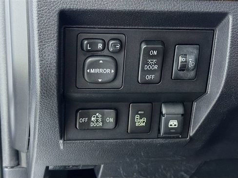 Used 2017 Toyota Tundra 1794 Edition AWD/4WD image 11