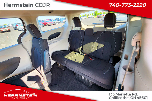 Used 2024 Chrysler Voyager LX FWD image 23