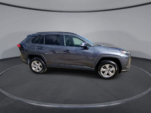 Used 2025 Toyota RAV4 XLE FWD image 9