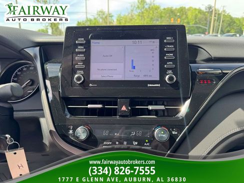 Used 2024 Toyota Camry SE image 22